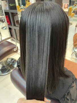 キサ ファータ 恵比寿(kisa fata) [オージュアサロン/恵比寿]モテ髪うるツヤストレート