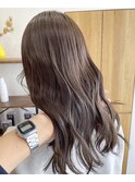 緑にならないオリーブベージュ