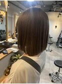 オリーブベージュ