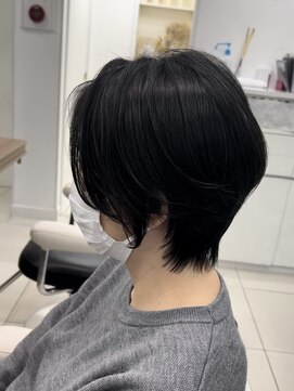 アッシュ 鶴ヶ峰1号店(Ash) 大人長めショート 【前髪なし/ショート/鶴ヶ峰】