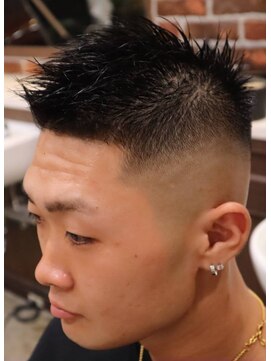 アクセプトザワールドバーバー(Accept the world barber) スパイキーショート×スキンフェード