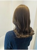 明るめオリーブベージュ