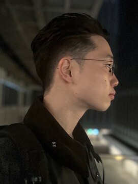 ガーデンヨコハマエスト(GARDEN YOKOHAMA est) フェード ツーブロック ポンパドール ショート