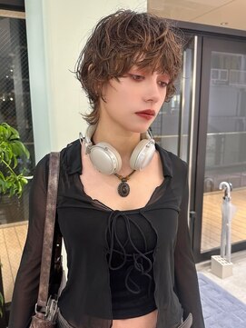 ホロ 渋谷(hollo) マッシュウルフショートレイヤーパーマショートパーマ