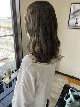 ルフテ(LOFTE) オリーブグレージュカラー☆