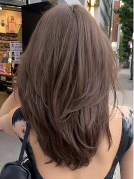 ヨロ 渋谷(YOLO) 韓国ヘアーハッシュカットレイヤーカットハイライトカラー