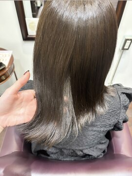 ボネッカ 鶴見(BONECCA) 透明感オリーブブラウンカラー♪