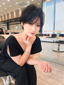 ロンド クラン 岡崎(Lond Clan) 10代20代暗髪ひし形ショートボブ