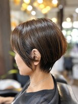 カラーズ(THE COLORS)&nbsp;【THE COLORS】Sophisticated short bob