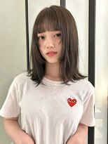 ラパンセ ブルー(LA PENSEE BLEU)&nbsp;オリーブベージュ　透明感カラー　顔まわりカット