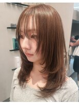 アンフィグ 吉祥寺(anfig) 横顔を彩るブラウンミディレイヤー