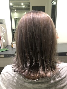 ルイス(L'wis) プラチナグレー ハイライトMIX