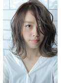 【Vivant】グロッシーウェーブ外ハネくびれヘア《円城寺》