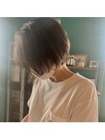 ステイシー(STACY)&nbsp;STACYくすみブルー×ハイライト×ショート(那覇小禄 奥武山公園)