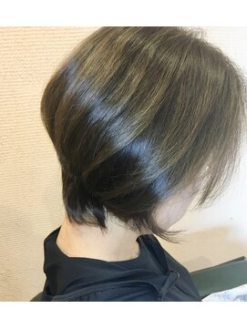 ヘア ファミーユ(hair famille f) くびれボブ