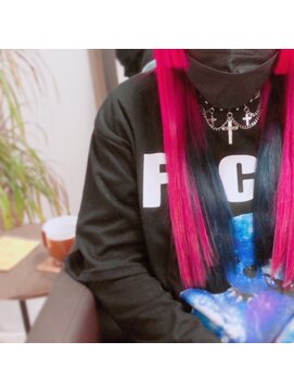 ウルティア(ulutia) ショッキングピンク×ネイビーブラック