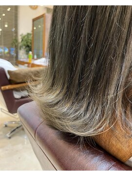 ラ メール ヘア デザイン(La mer HAIR DESIGN) オリーブベージュ