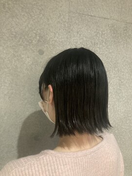 ベイル 登戸(Baill) 30代/40代/50代　小顔ミディアム外ハネボブ　登戸