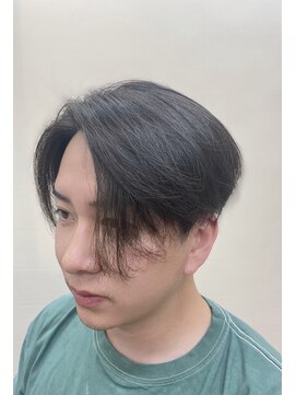 前髪長めのツーブロック