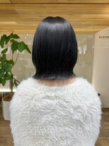 サーリー(SURLY)&nbsp;レイヤーボブ韓国ボブぱつっとカットブルーブラック