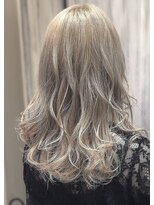 アレンヘアー 甲南本通り店(ALLEN hair)&nbsp;ハイライトグレージュカラー