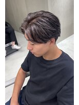 ホワイト(WHITE)&nbsp;シルバーハイライト　メッシュ　センターパート