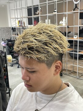 レボ 片町店(Revo) ツイストスパイラル＋ブリーチ