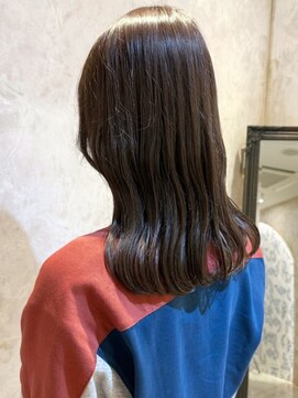 ダブルバイグリッター(W by GRITTERs) ナチュラルブラウン 暗髪グレージュ ミディアム 艶髪