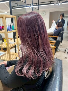 クラン(Chlan) ピンクベージュ×艶髪ワンカールロング
