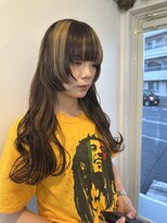 ホワイト(WHITE HAIR@NICOLA)&nbsp;ロングウルフウルフヘアウルフスタイル顔周りウルフ