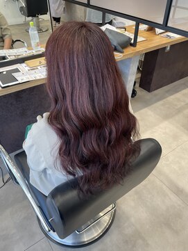 ブランシェ 名鉄小幡駅前店 チェリーレッド