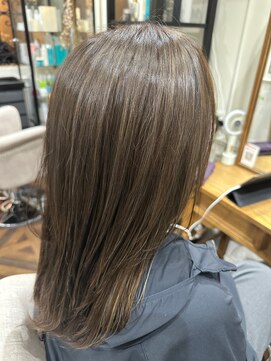 アトリエメルシー 代々木(atelier merci) ナチュラルハイライト / ハイライトカラー