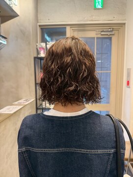 ロマリア(Lomalia) Lomalia表参道ナチュラルウェーブボブパーマ