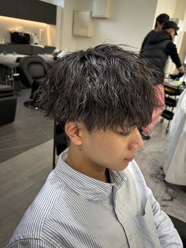 ビカムメンズヘアー 栄店(become men's hair) 名古屋栄/メンズパーマ/メンズカット/ツイストスパイラル/縦落ち