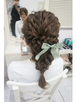 リサ 恵比寿(risa.)&nbsp;セミロングさん波ウェーブ編み下ろし