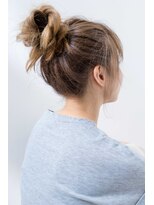 シエル ヘアーデザイン(Ciel Hairdesign) 【Ciel】　5分でできるミディアムヘアのお団子アレンジ