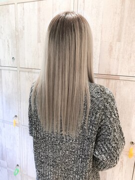 ヘアーアンドスパ フラップス(FLAPS) ルーツベージュ