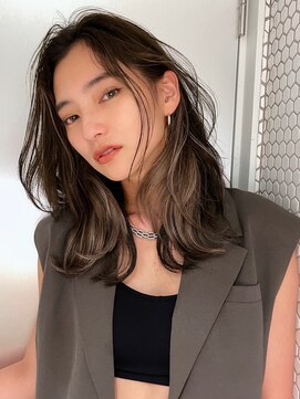 サイン 表参道(SIGN) 大人女性のインナーカラー　　フェイスハイライト/ケアブリーチ