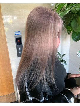 アン(un.) パールホワイトベージュ