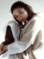 ストーク(stork)&nbsp;ワンカールで簡単スタイリングな柔らかミディアムヘア