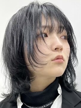 ウィコ 新宿(WICO) ブラックウルフレイヤー新宿駅/切りっぱなしボブ/エアリーロング