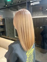 エイト 池袋店(EIGHT ikebukuro) ハイトーンミルクティーベージュカラー