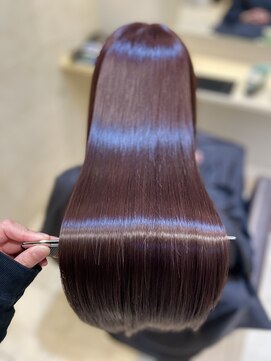 ジーナ 船橋(Zina) ツヤ髪☆ワインレッド　Zina小林