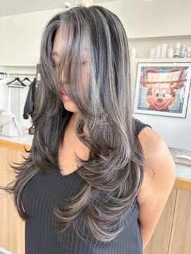 ウィリーベル 沖縄(WILLIE BELLE) 海外風レイヤーカット