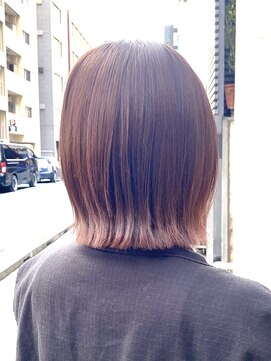 グラフ 銀座(GRAFF) ピンクブラウン／切りっぱなしボブ