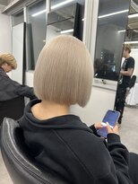 バズ サッポロ バイ フィーネ(BuzZ sapporo by Fi-Ne) これぞまさしくハイトーンボブ