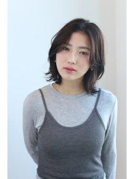 エクリ 麻布十番(equri) 大人くびれミディ