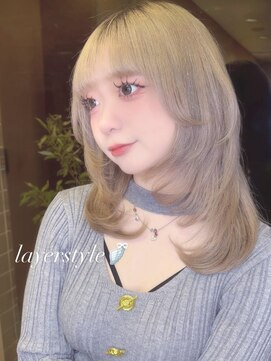 モアムー(Moremuu) 【まいか】ブリーチカラー/レイヤー