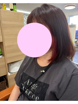 メリー by ヘアーサロン曽我(Merry) インナーカラーレッド