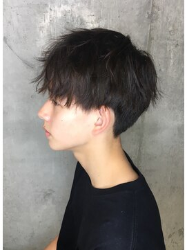 ゼンコー アオヤマ(ZENKO Aoyama) 横顔が素敵に決まるフェザーツイストパーマ[表参道/青山]